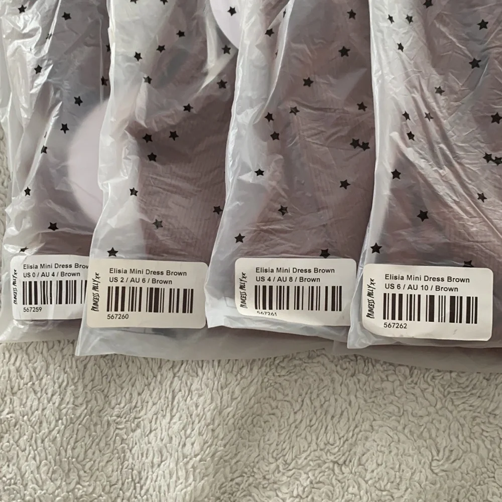 🔴Princess Polly Elisia Dress - Picture 5 of 8